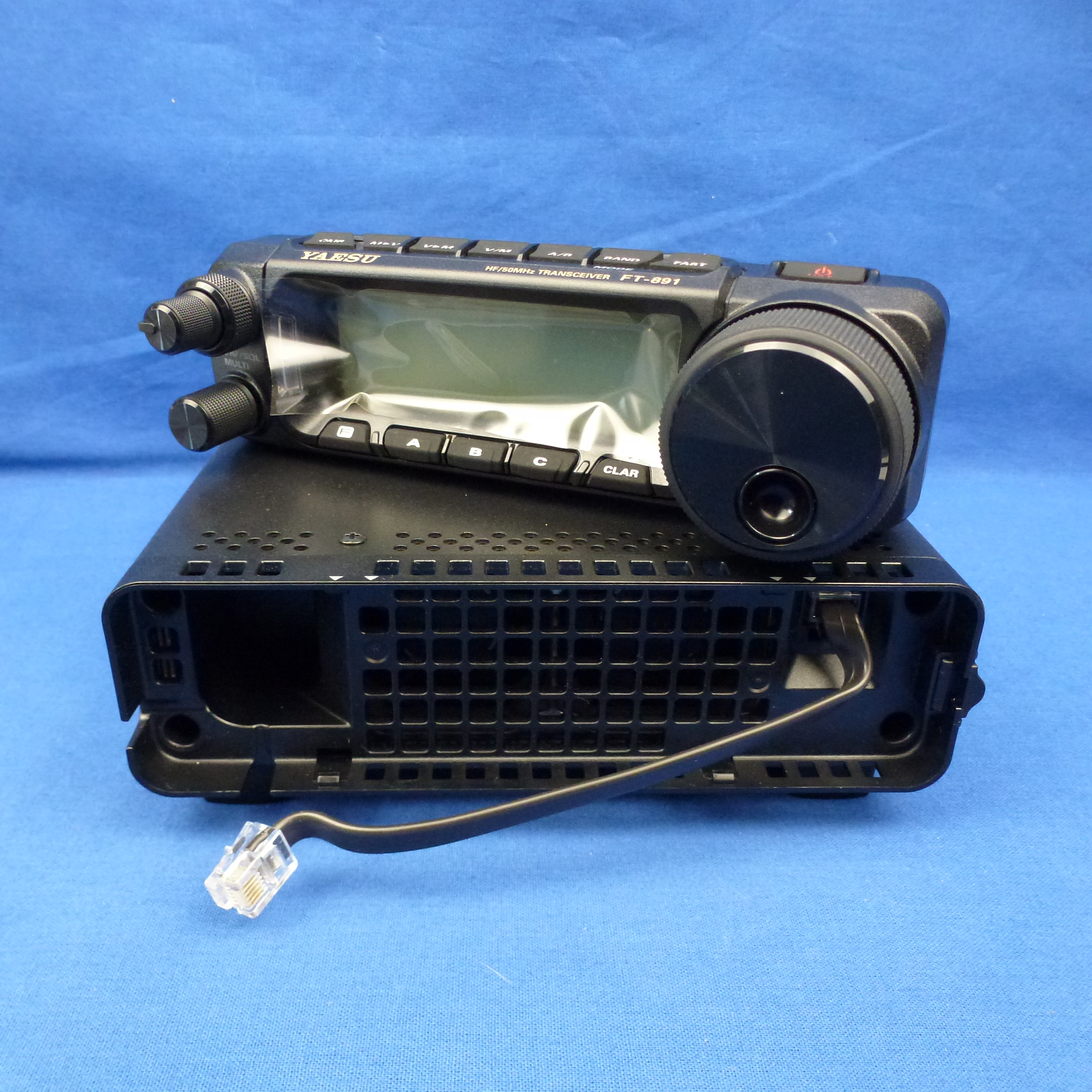 中古品】FT-891M （FT891M) 程度【C】附属品【箱/電源ケーブル/マイク