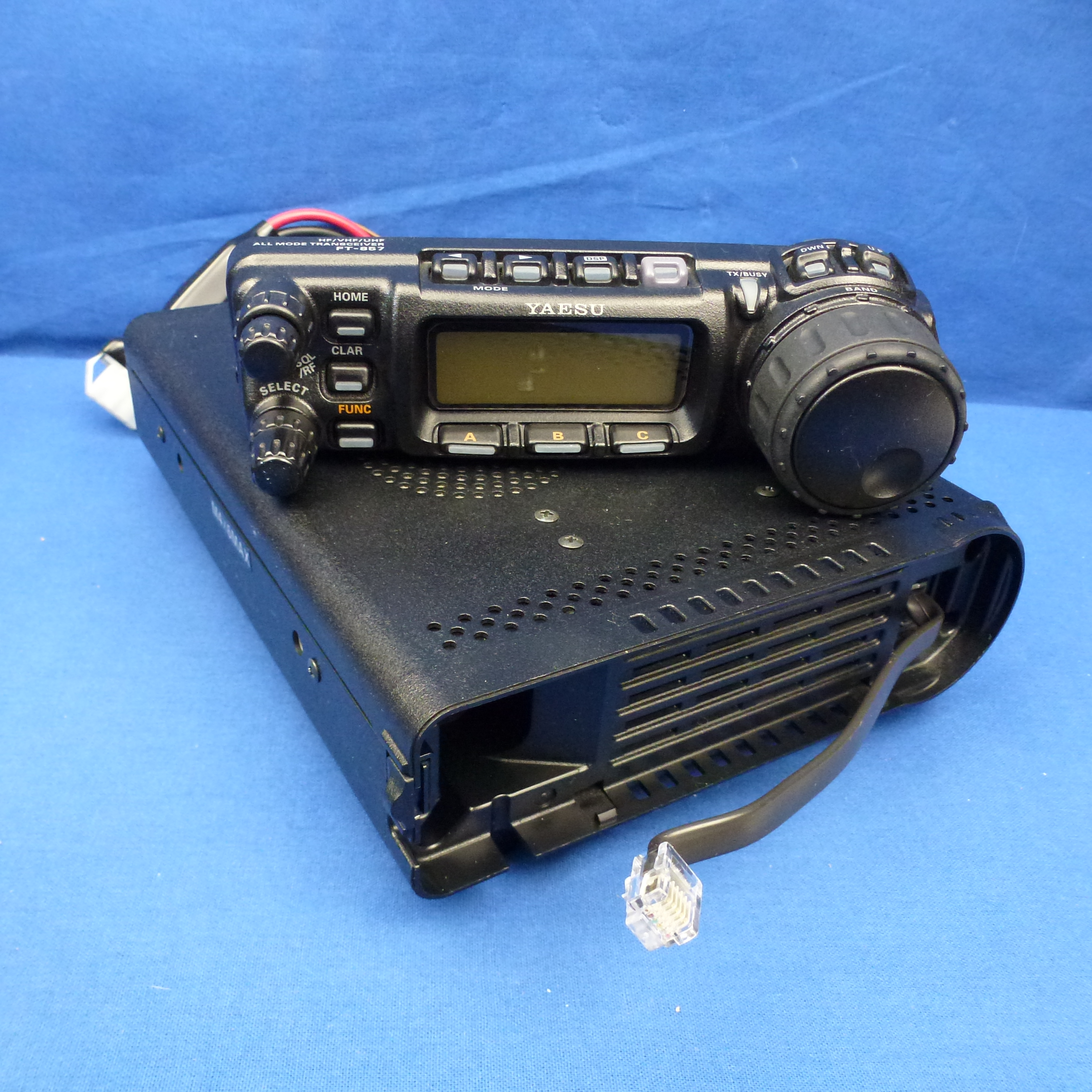 中古品】FT-857DM （FT857DM) 程度【C】附属品【箱/電源ケーブル