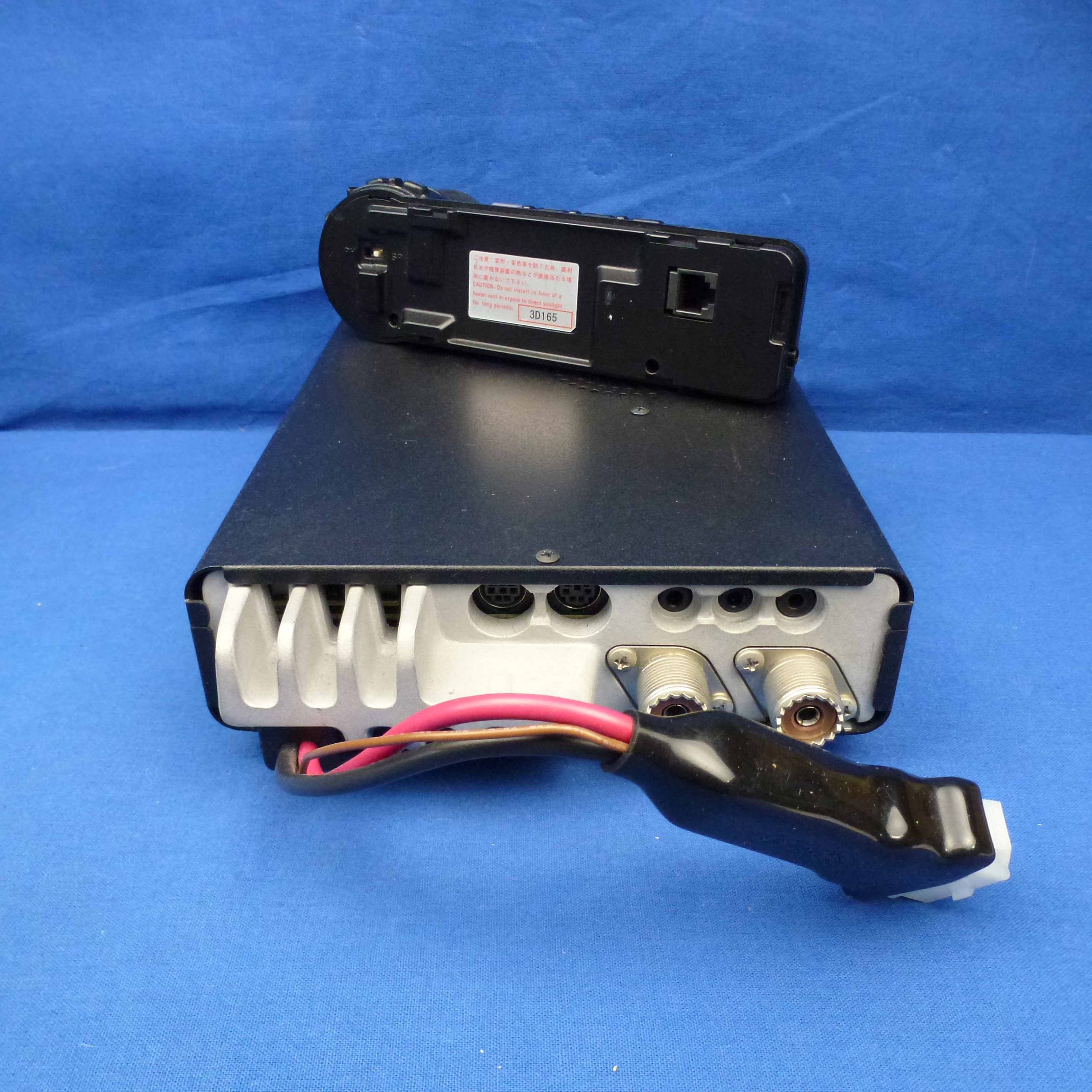 中古品】FT-857DM （FT857DM) 程度【C】附属品【箱/電源ケーブル