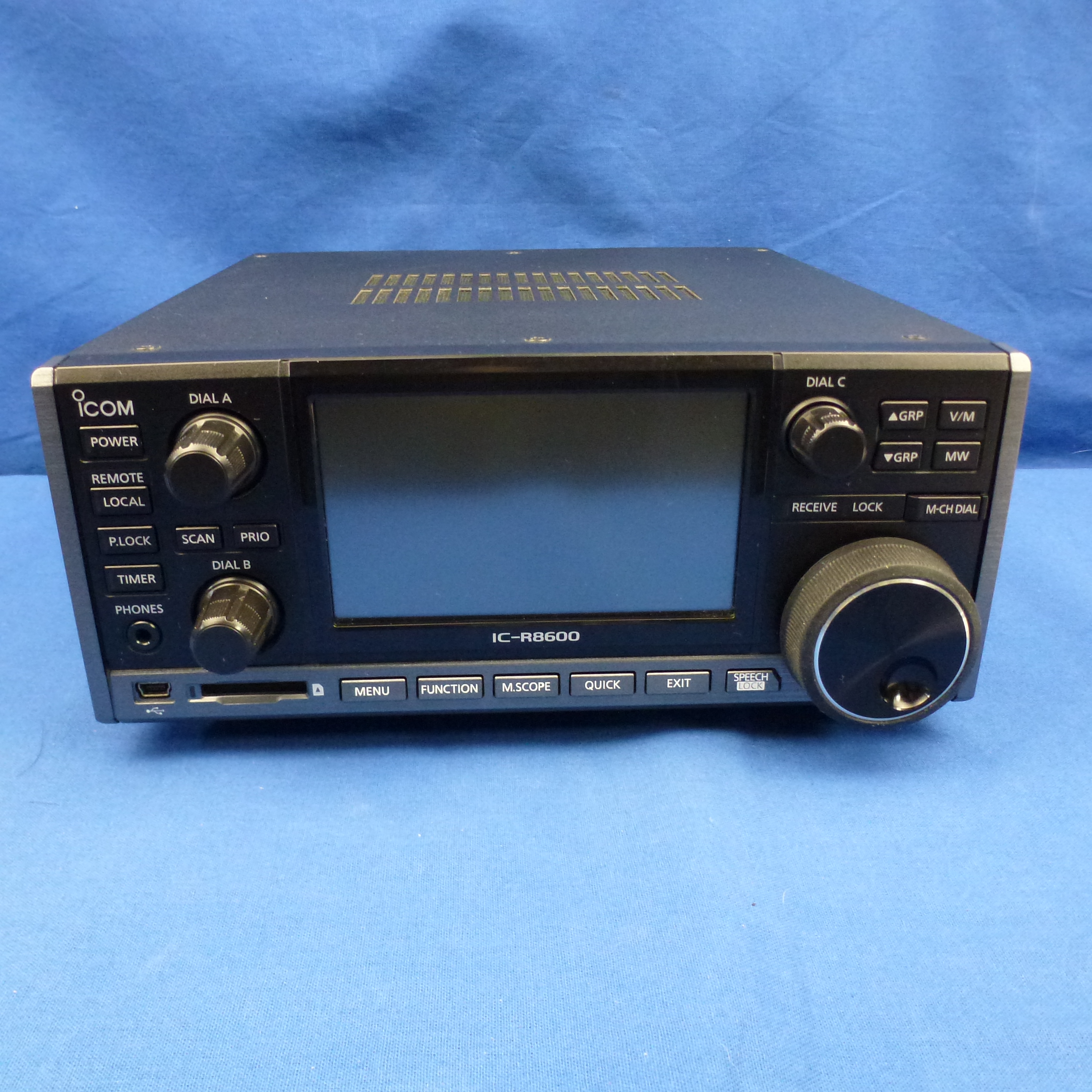 Icom IC-R8600 受信機（中古品） 中古品】IC-R8600 （ICR8600) 程度【C】附属品【電源ケーブル/ヒューズ