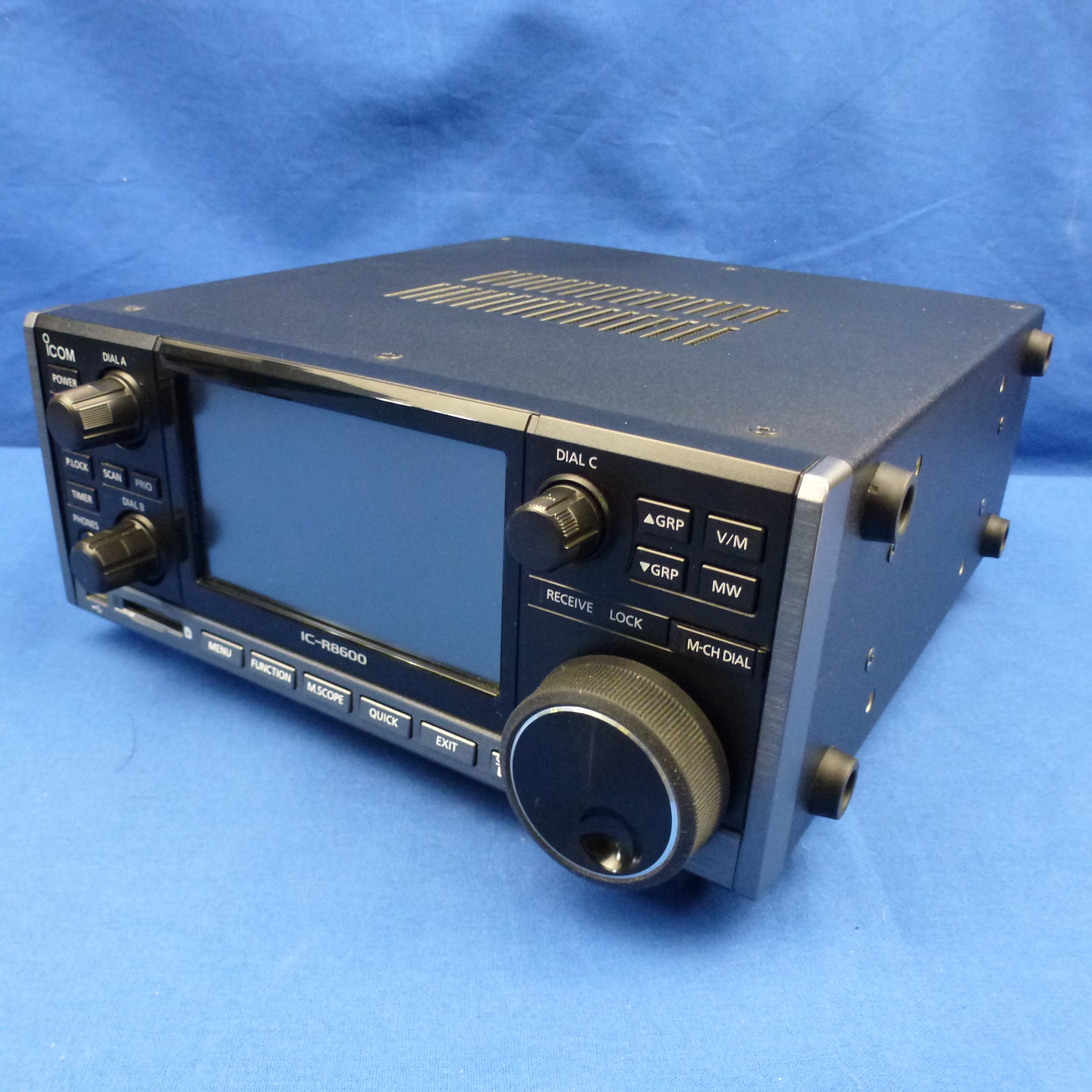 Icom IC-R8600 受信機（中古品） 中古品】IC-R8600 （ICR8600) 程度【C】附属品【電源ケーブル/ヒューズ