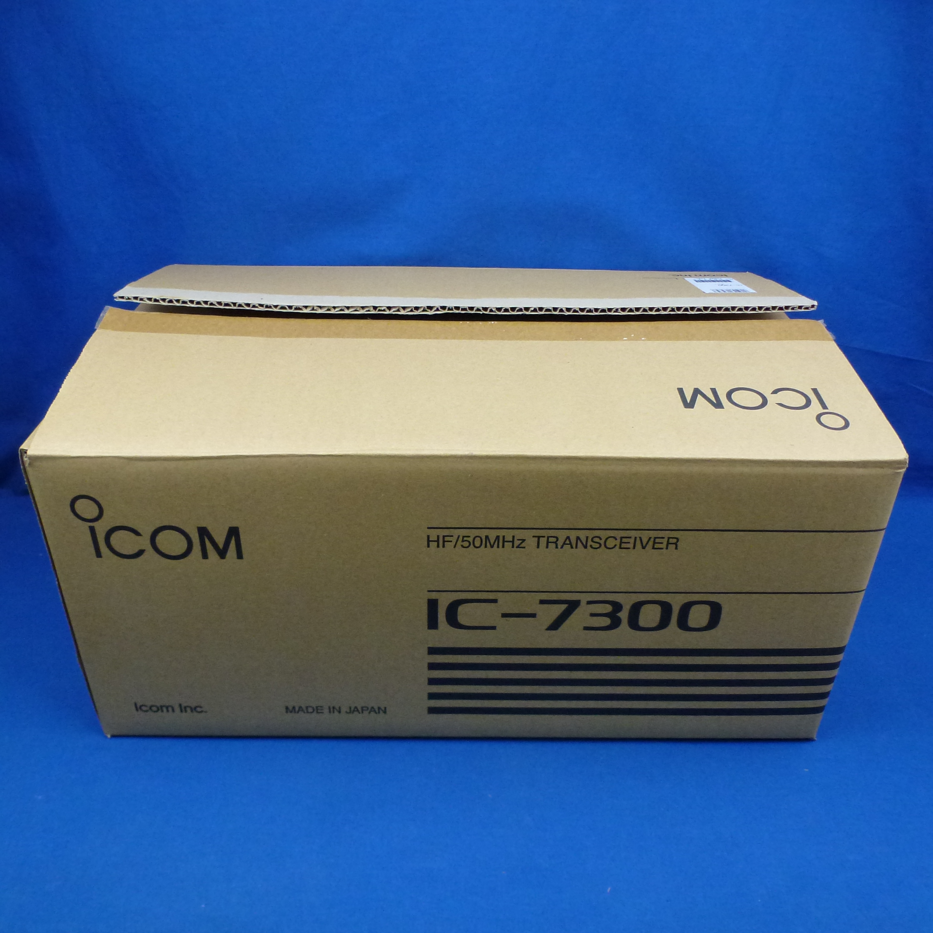 中古品】IC-7300 （IC7300) 程度【C】附属品【箱/電源ケーブル/マイク