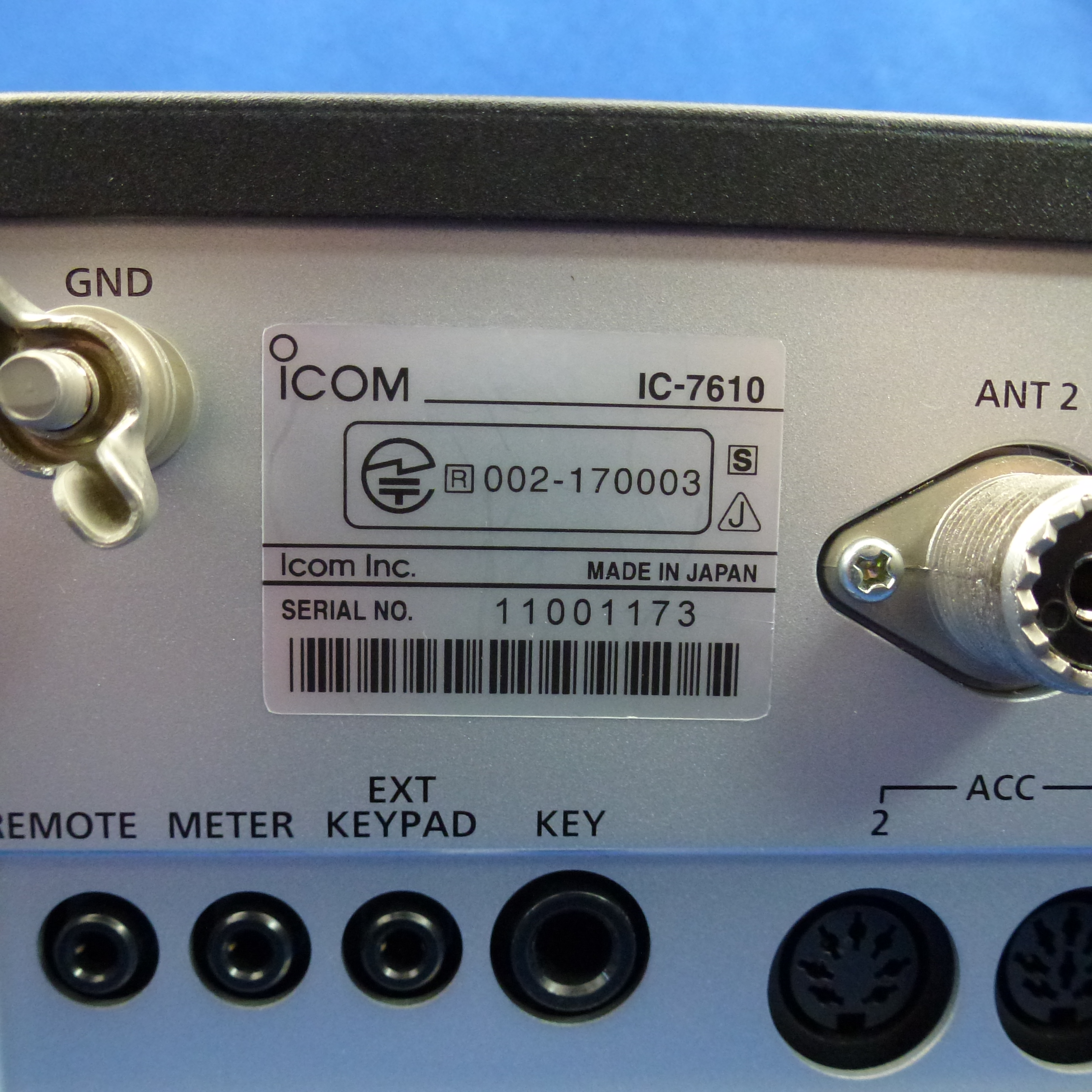中古品】IC-7610 （IC7610) 程度【C】附属品【箱/電源ケーブル/マイク