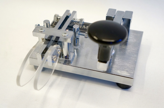 CW-COMBI (CWCOMBI) GHDキー×CQオームコラボパドル第五弾は