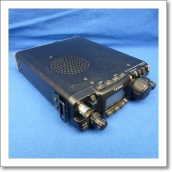 中古品】FT-817 （FT817) 程度【D】附属品【箱/乾電池ケース/電池