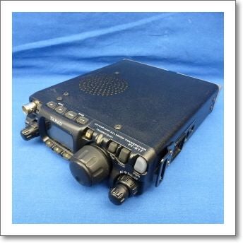 中古品】FT-817 （FT817) 程度【D】附属品【箱/乾電池ケース/電池