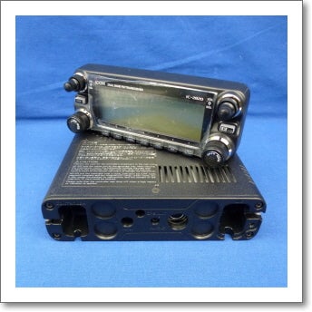 中古品】IC-2820G （IC2820G) 程度【C】附属品【マイク/取扱説明書